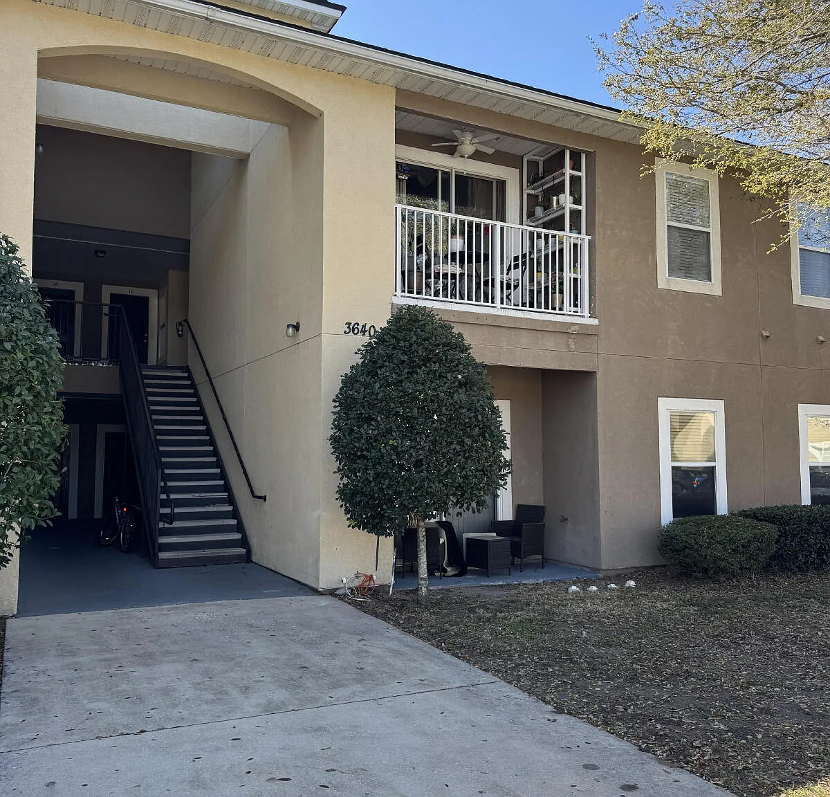 2 bed, 2.0 bath, 1176 sqft, $1,295 — Photo 1