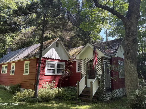 235 Silver Lake Rd, Dingmans Ferry, PA 18328