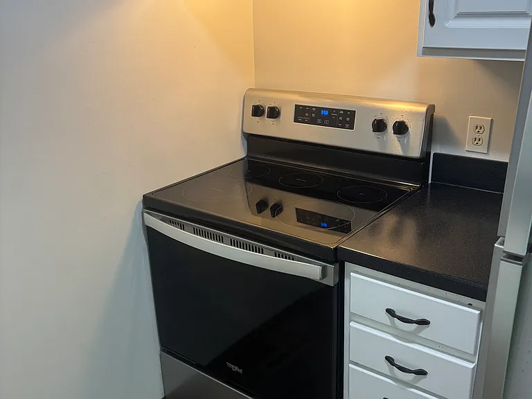111 Lynn Ln #6 — Photo 12