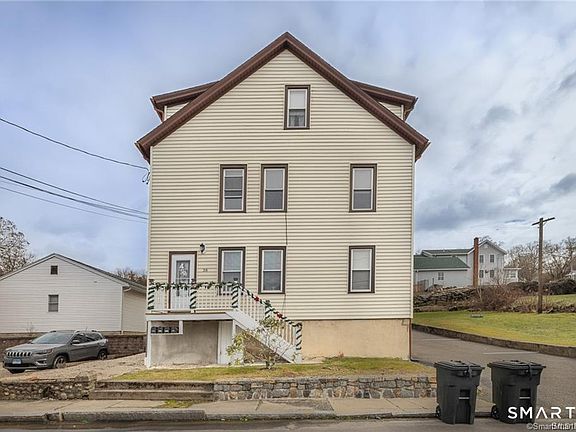 2nd image of 38 North Spring Street