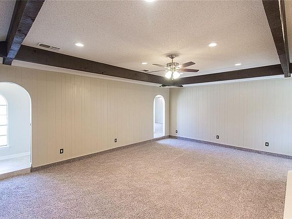 3rd image of 1306 Greenbrook Dr
