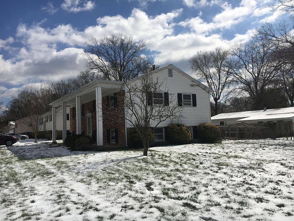 2nd image of 4211 Fielding St