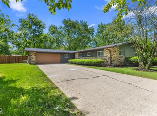 8816 Holliday Dr, Indianapolis, IN 46260
