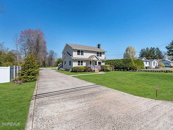 3rd image of 44 Asbury Road