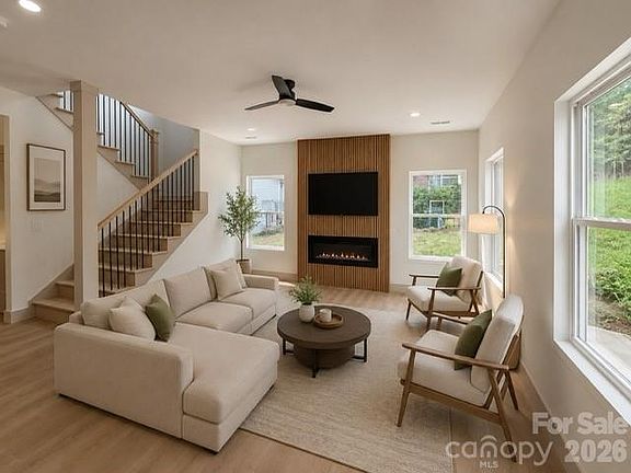 2nd image of 1830 31st St NE