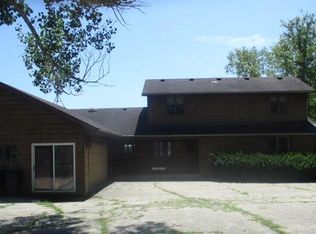 W3416 Potter Rd, Elkhorn, WI 53121