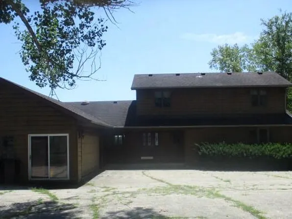W3416 Potter ROAD, Elkhorn, WI 53121