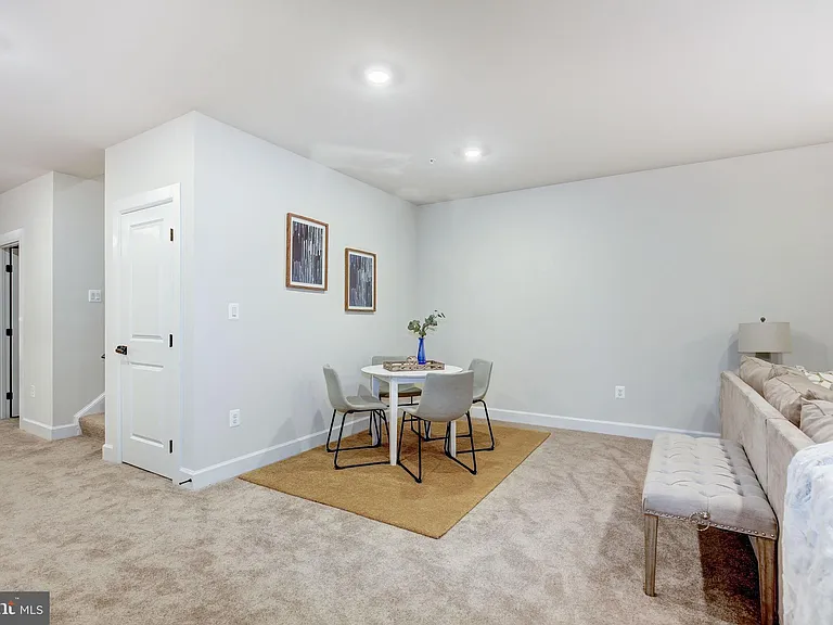 6547 Clubhouse Dr — Photo 85