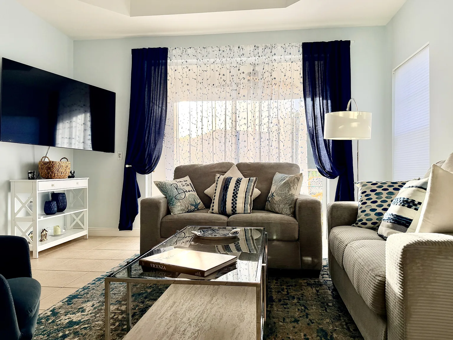 1405 Sweetwater Cove - 204 — Photo 3