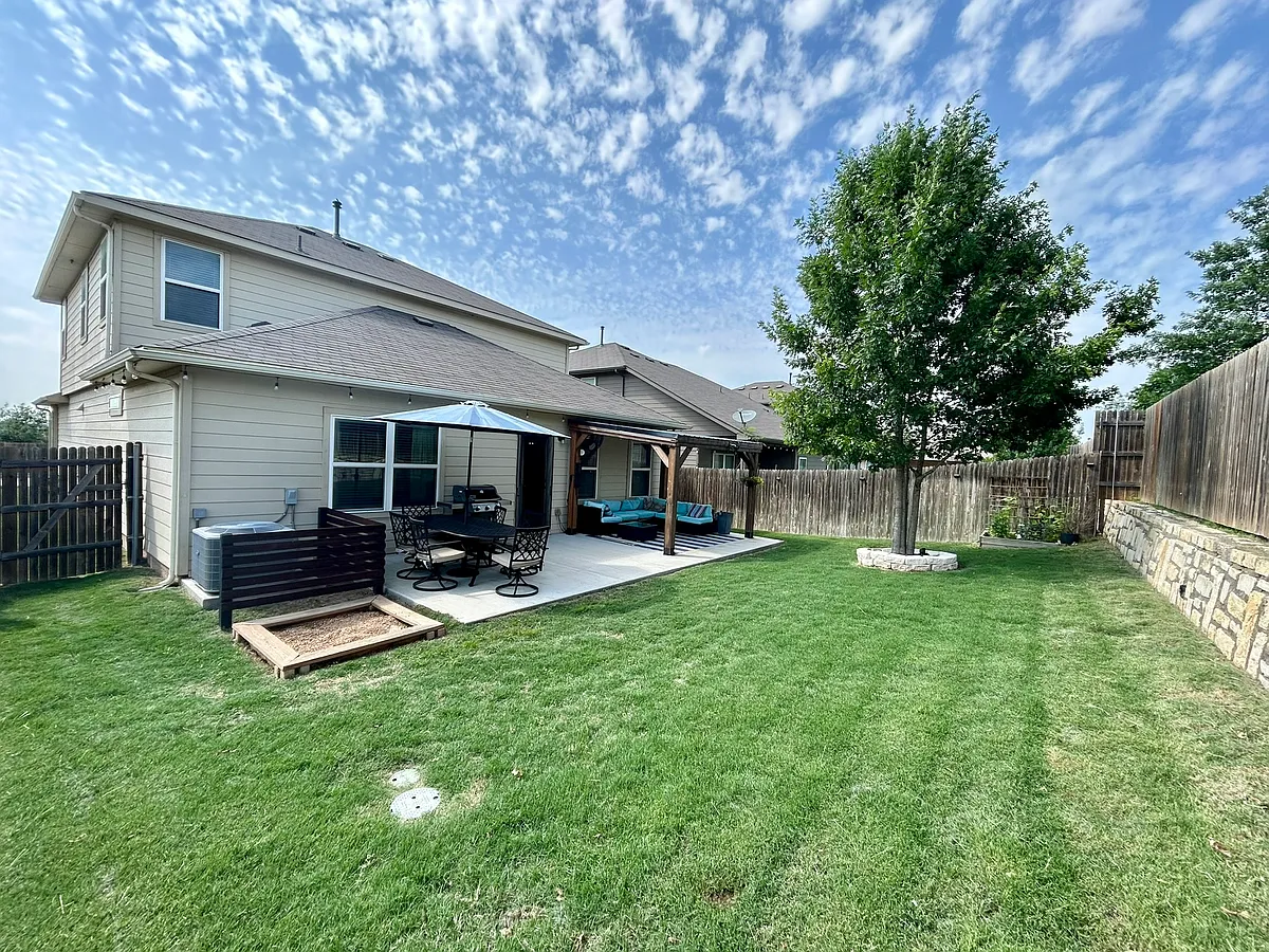 Building Photo - 6709 San Isidro Dr