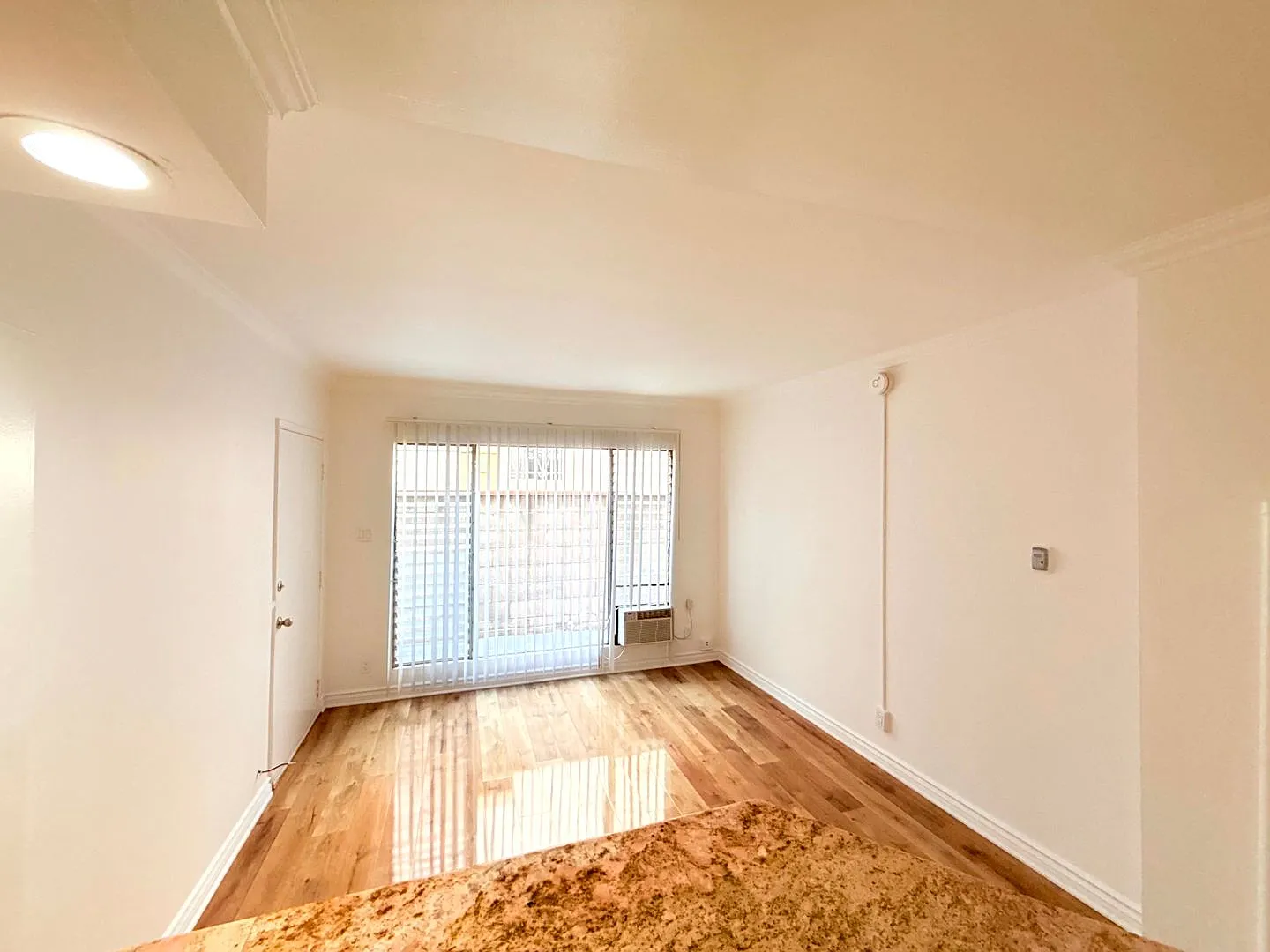 5356 Fountain Avenue/1266 N. Serrano — Photo 4