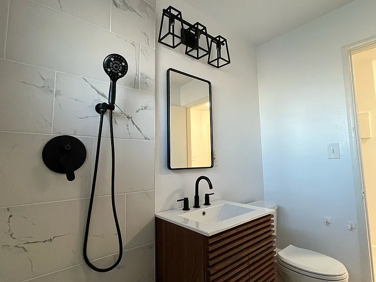 952 Chester St #952 — Photo 8