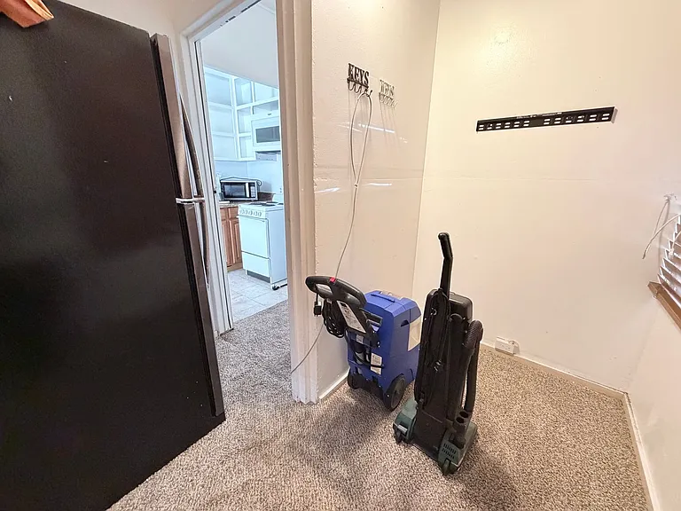 443 Kalaimoku St — Photo 8