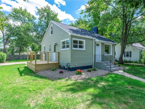 399 Olive St, Elyria, OH 44035