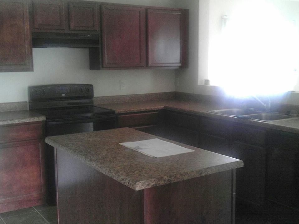2nd image of 281 Bermuda Lakes Dr
