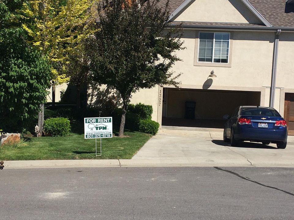 1st image of 1327 S Somerset Dr