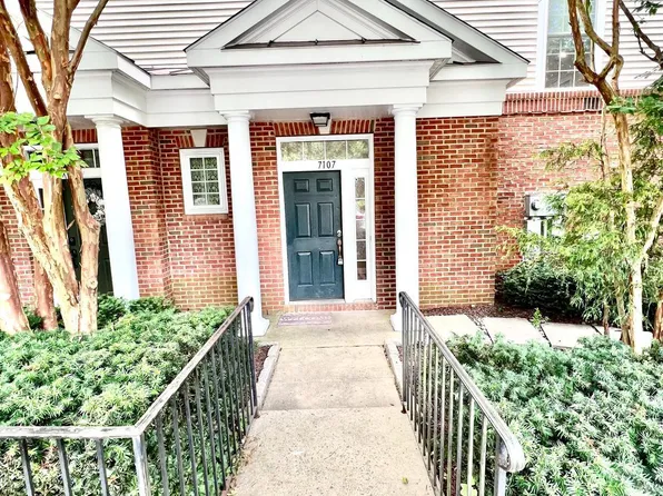 7107 Mason Grove Ct #1, Alexandria, VA 22306