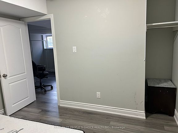 3rd image of 23 Travis Cres #Basement