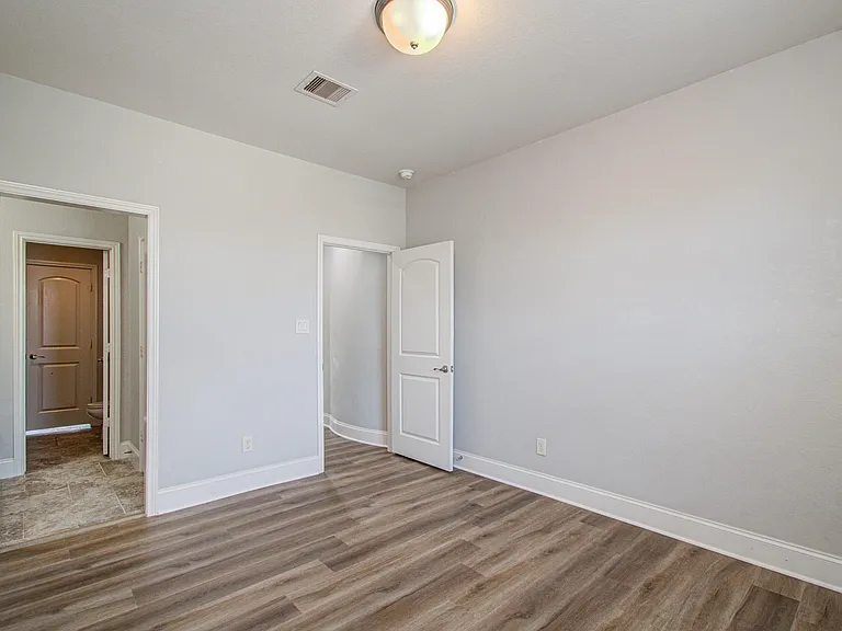 13433 Vintage Trail Ln — Photo 35