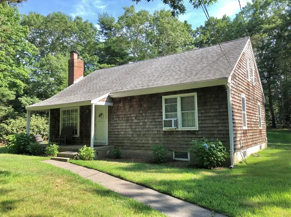 79 Sandwich Rd, Plymouth, MA 02360
