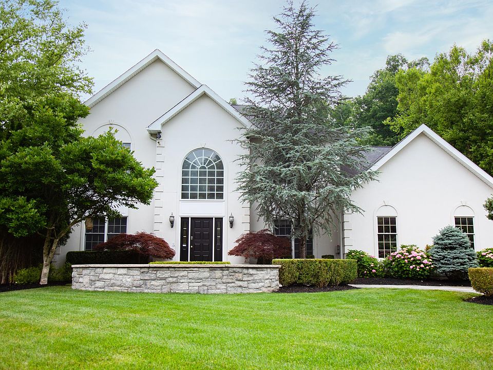 1st image of 80 Dimond Ave