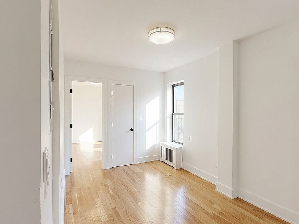 1st image of 146 Hester St #2530