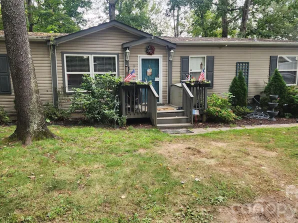 67 Indian Trail Rd, Candler, NC 28715