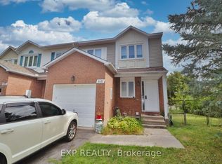 2127 Lauzon St, Ottawa, ON K4A 3K7