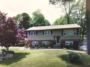 23 Woodbine Rd, Delmar, NY 12054