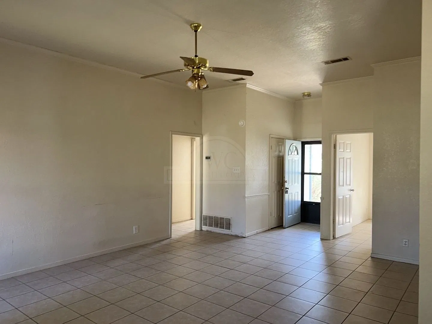 4306 Colby Drive — Photo 3