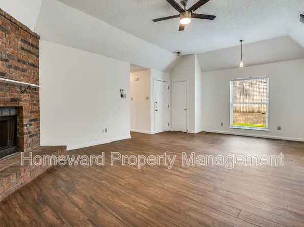 234 S Pipeline Rd E, Euless, TX 76040