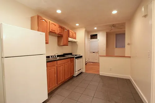 302A Highland Ave #A Photo 1