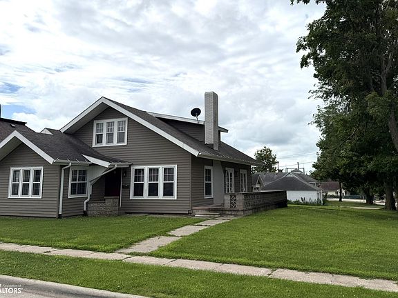 5th image of 609 7th St