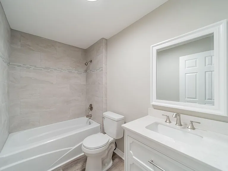 5739 Skylane Dr — Photo 19