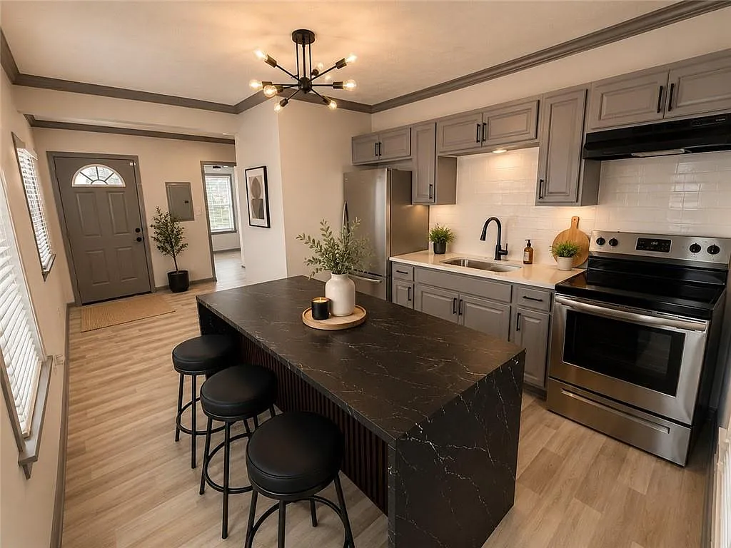 1 bed, 1.0 bath, 1847 sqft, $850 — Photo 2