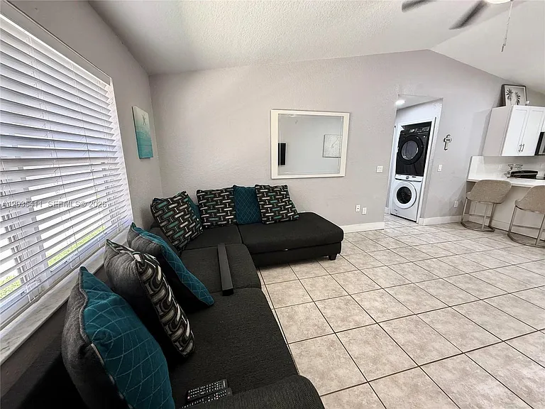 1840 Jefferson St #B — Photo 9