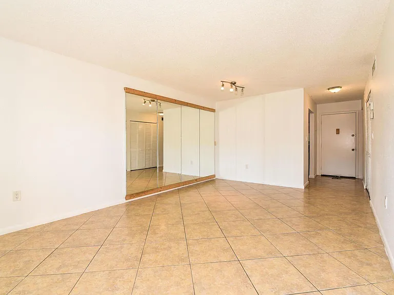 6054 Forest Hill Blvd #103 — Photo 6