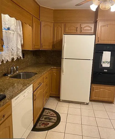 2204 Gaylord Dr — Photo 10