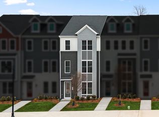 9751 Grant Ave, Manassas, VA 20110