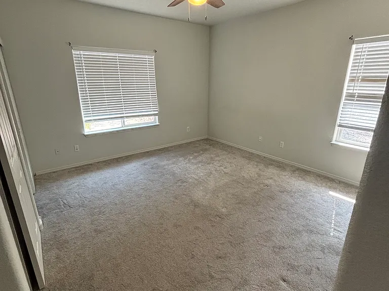 6601 Shiprock Dr NE — Photo 12
