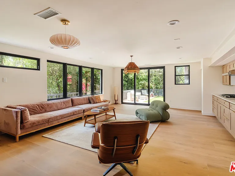 12220 Benmore Ter — Photo 38
