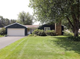 61 Wilkin Dr, Longmeadow, MA 01106