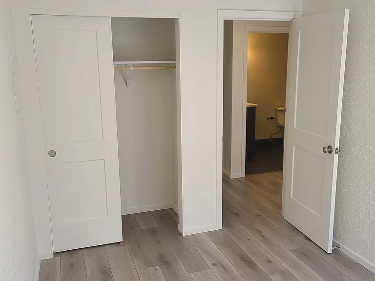 404 Railroad Ave #11 — Photo 18