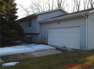 224 Ralston Rd, Machesney Park, IL 61115