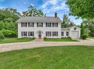 127 North St, Manorville, NY 11949