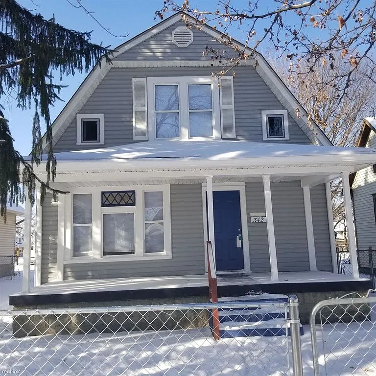 342 N Gladstone Ave photo 1