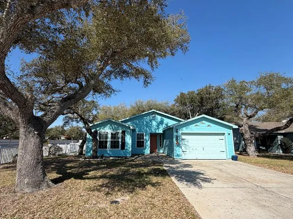 101 Treasure St, Rockport, TX 78382