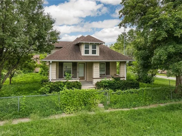 215 Lee St, Fortescue, MO 64437