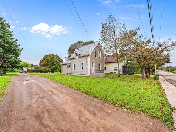 241 Phillip St, Tignish, PE C0B 2B0