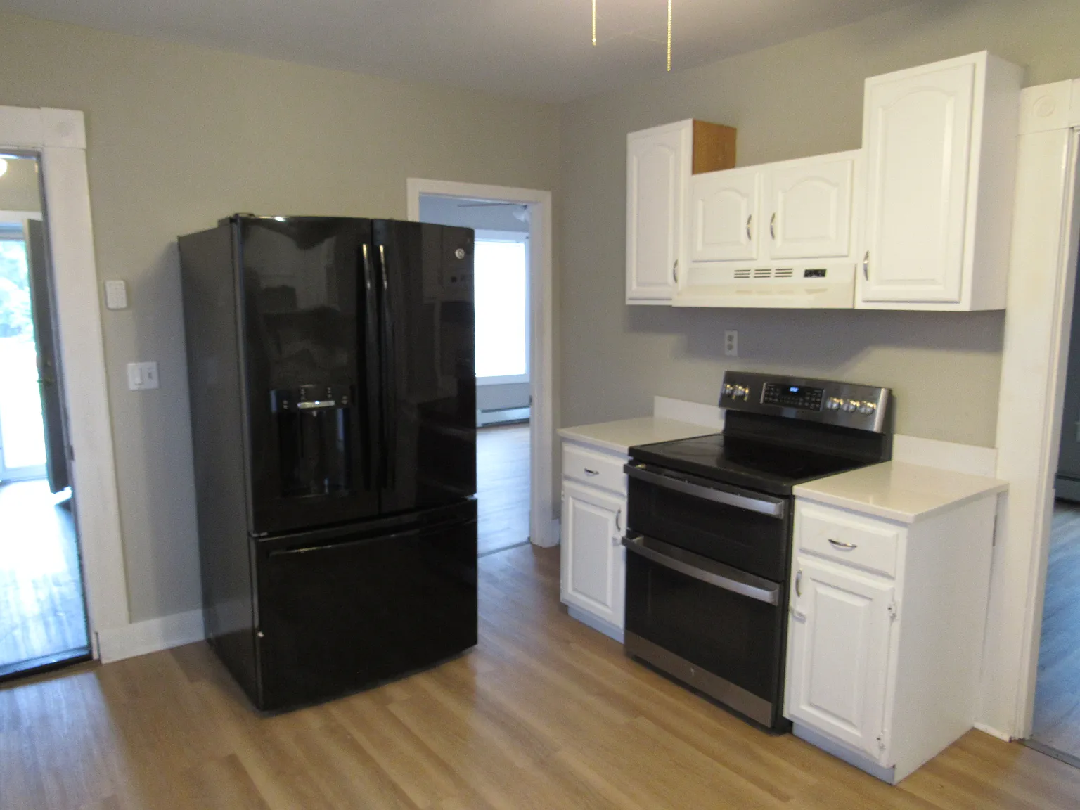 2 bed, 864 sqft, $1,900 — Photo 2